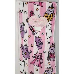 Adorable Cats In Costumes Halloween Blanket Plush Throw Dracula Princess Witch